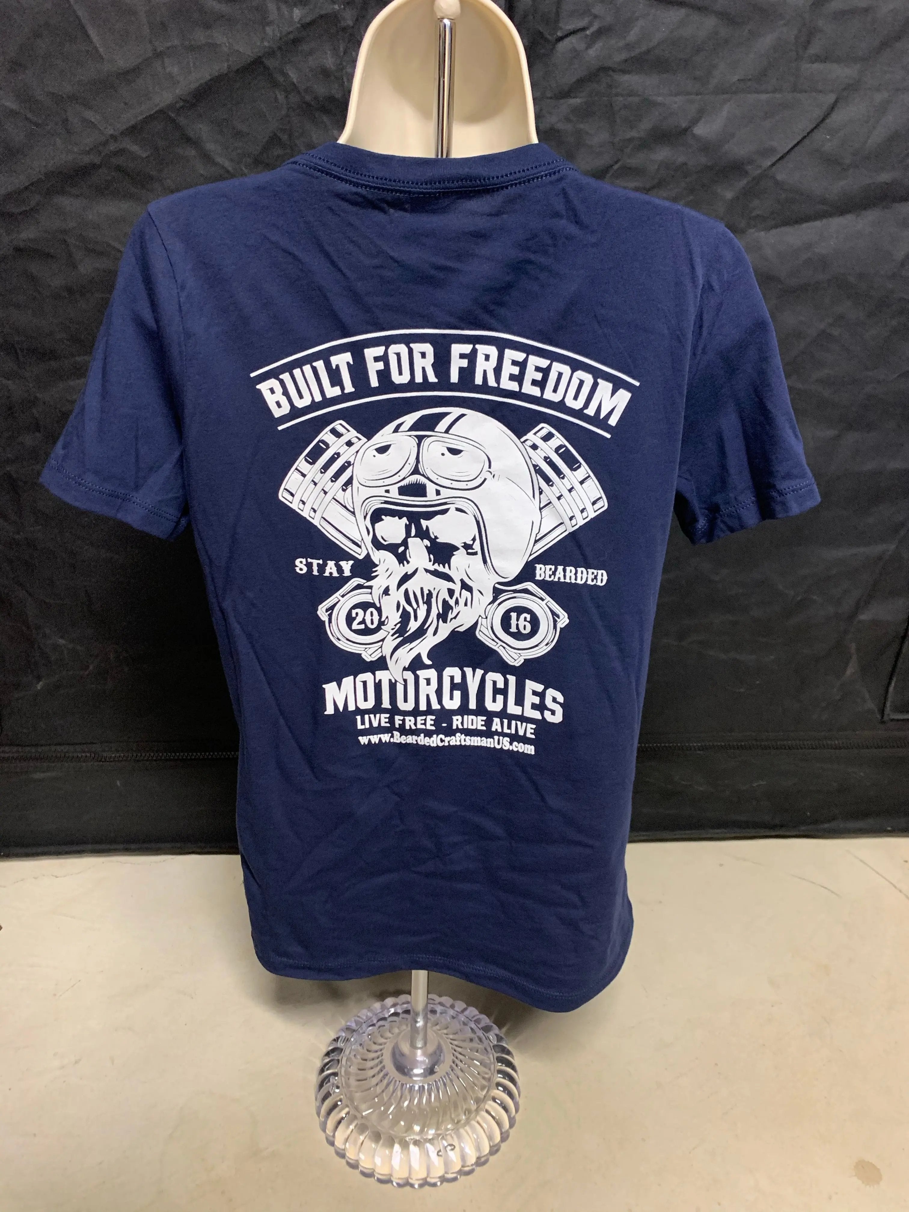 Built for Freedom Ladies V-Neck The Bearded Craftsman US